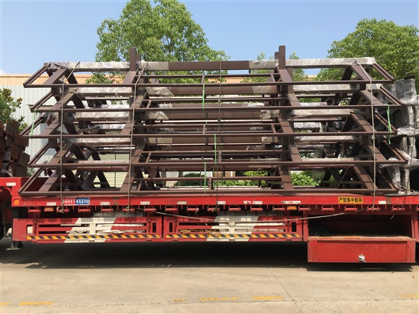 湖南張家界仿古站臺第四車裝車發(fā)貨