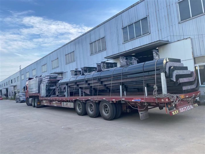 廣東公交候車亭裝車發貨